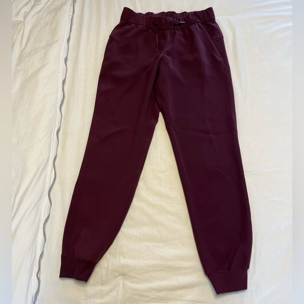 Lululemon maroon joggers